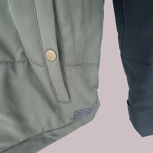 Travis Mathew Torch Runner Puffer - Picture 3 of 4